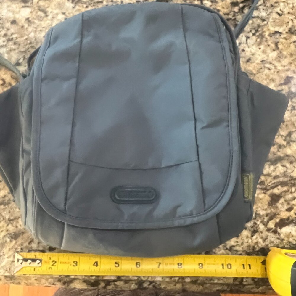 PacSafe Metrosafe 200 GII Anti Theft Gray